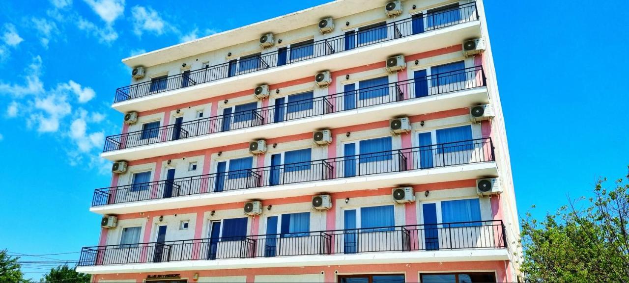 אפורי נורד Hotel Blue Sky Resort מראה חיצוני תמונה